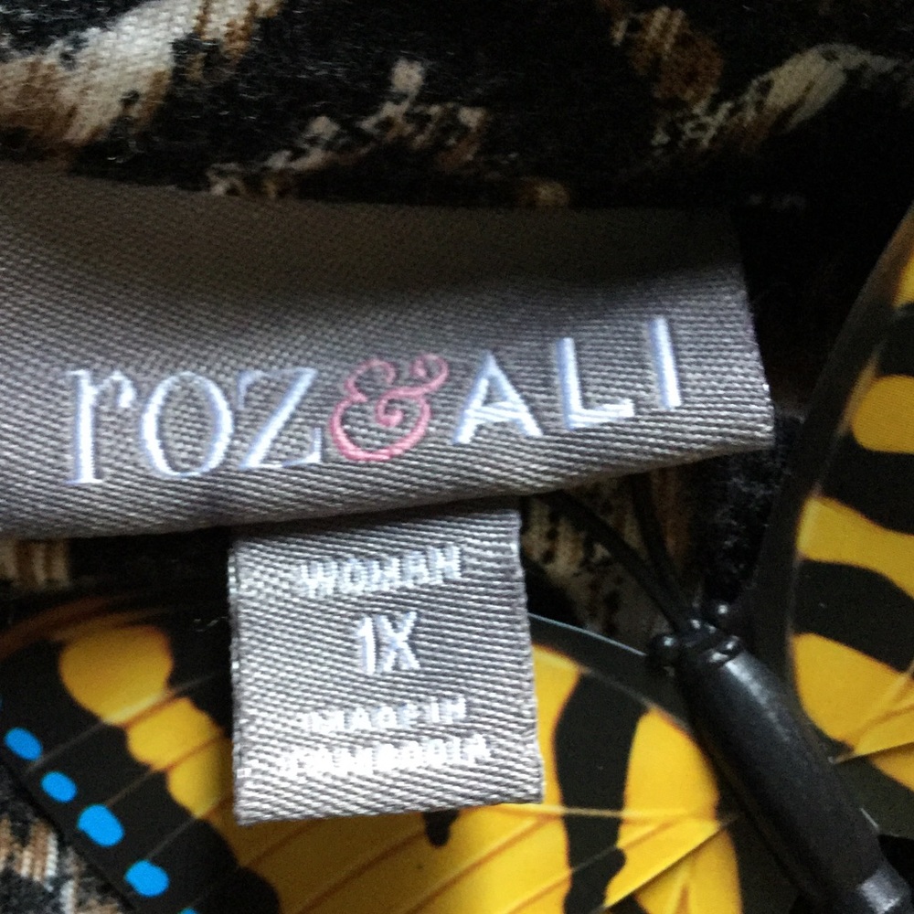 ROZ & ALI 4 Button 3/4 sleeve Pullover size 1X - Picture 6 of 8