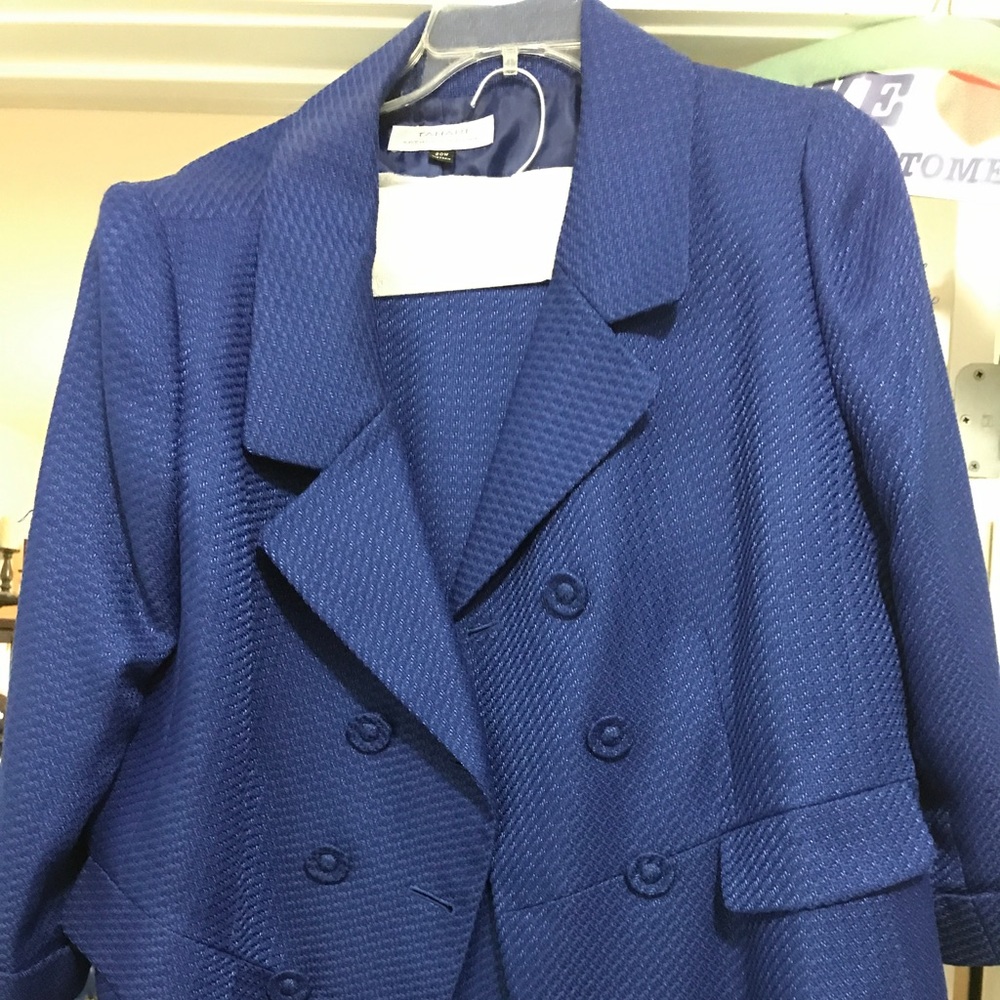2 piece skirt suit