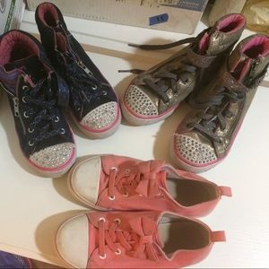 Girls converse type shoes size 1. Pick any 2.