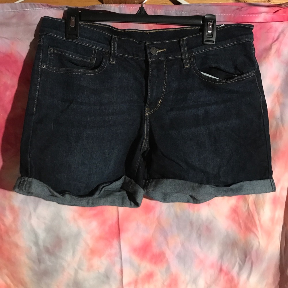 Dark wash levi strauss denim shorts