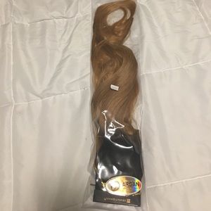 extensions. About 22" Good quality hair. Ombré