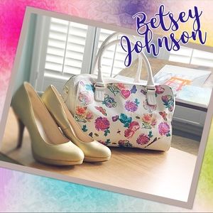 Betsey Johnson fantastic purse