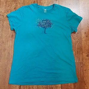 The North Face tshirt