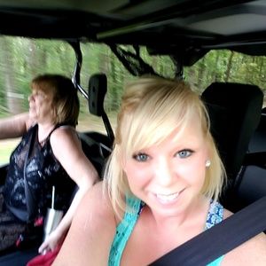 Meet your Posher, Kelly