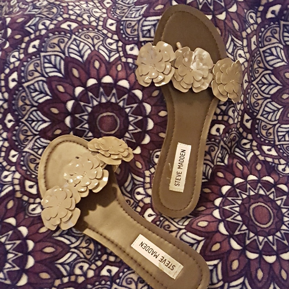 Steve Madden Floral Sandals Flip Flops