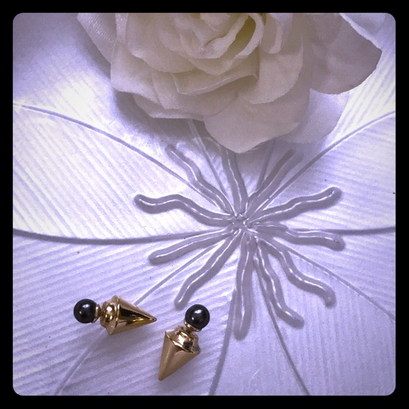 Vita Fede Earrings - Picture 2 of 5