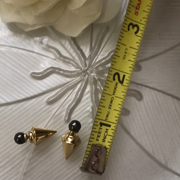 Vita Fede Earrings - Picture 3 of 5