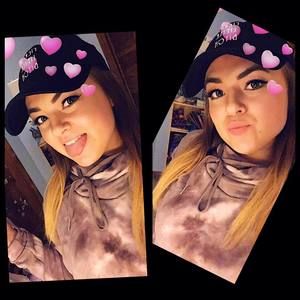 Meet your Posher, Danielle