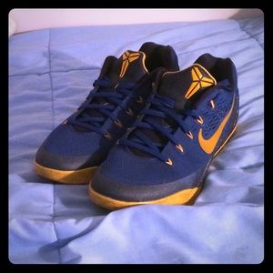 Kobe basketball shoes
