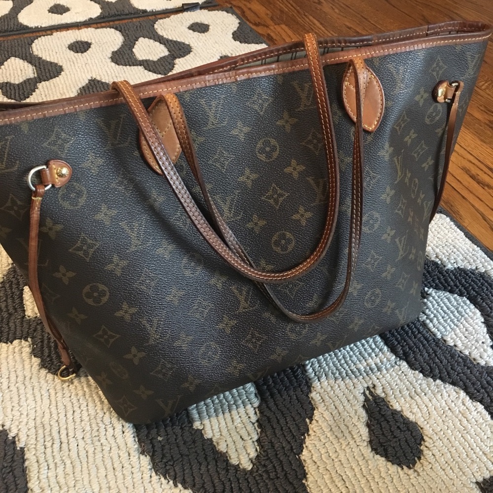 Louis Vuitton Purse