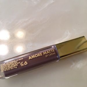 Milani Amore Matte Lip Crème in Stunning