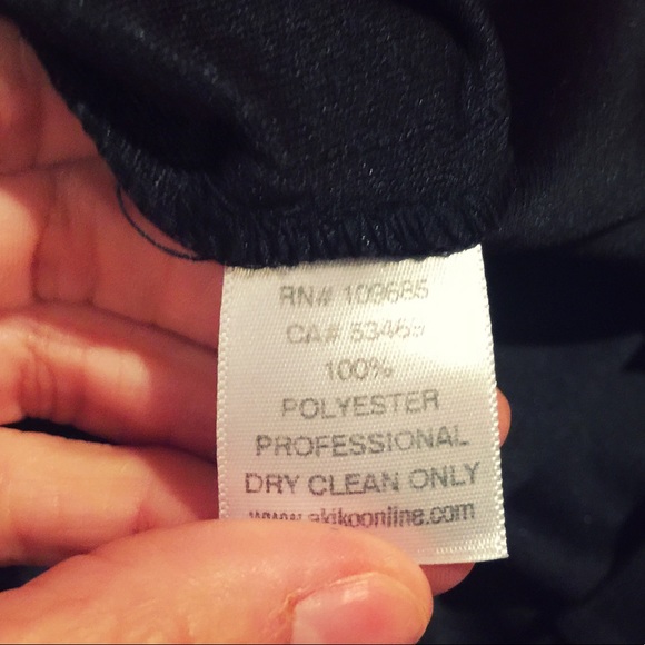 Akiko red gown - Picture 6 of 8