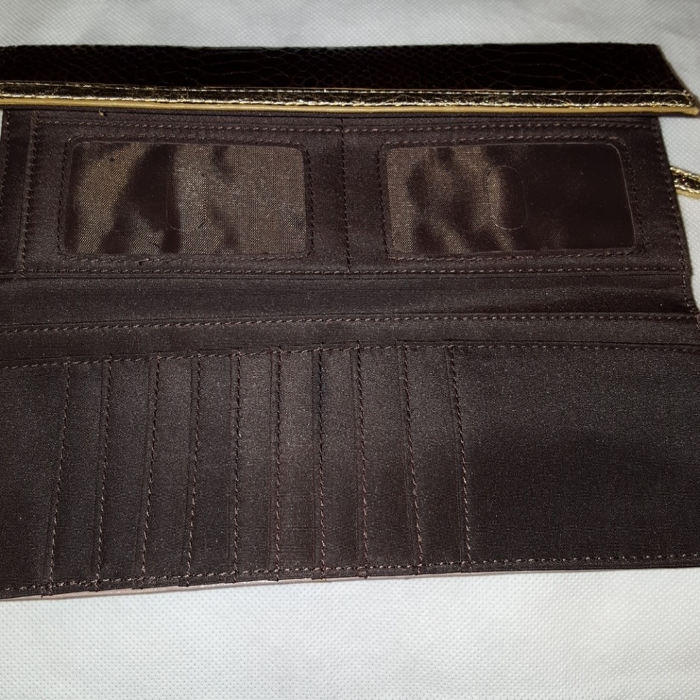 Beautiful clutch with space for credit cards