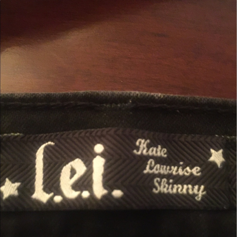 Jeans - Picture 3 of 4