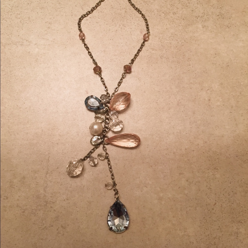 ✨Price drop 9/22!✨ Silver, pink & Blue necklace