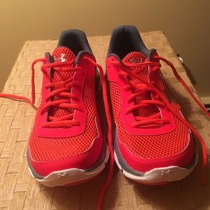 Under Armour Boys Sneakers Size 7