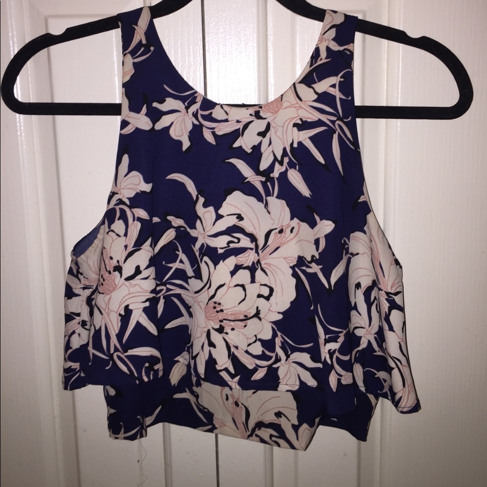 ASTR floral printed crop top