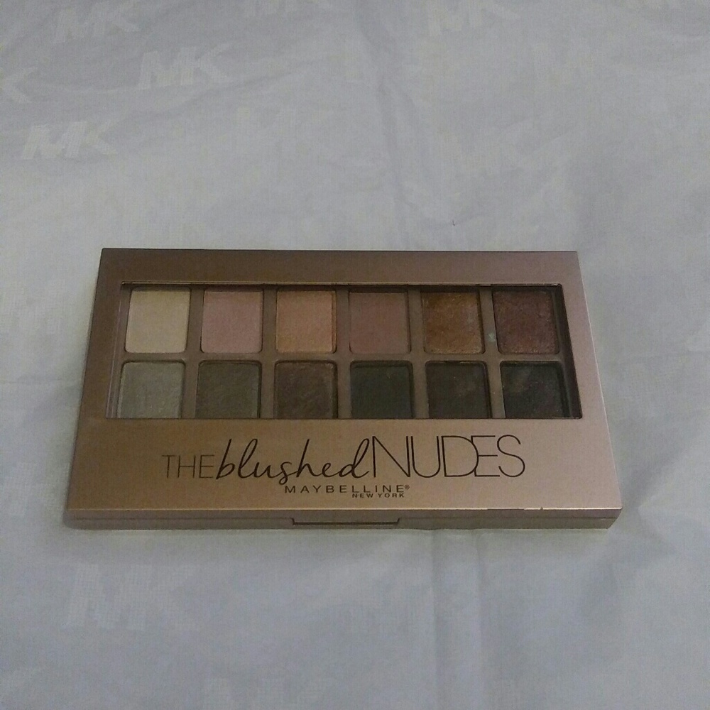 Maybelline New York The blushed nudes