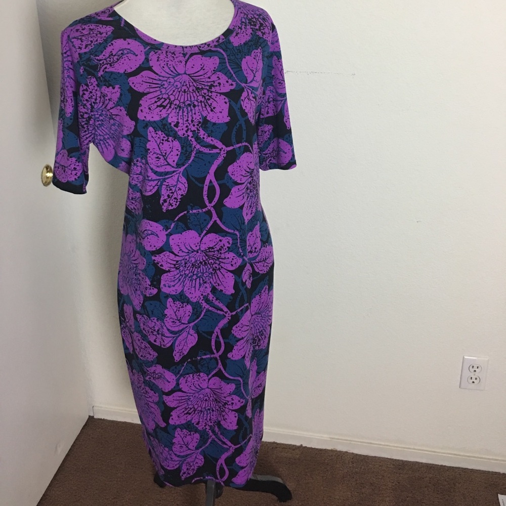 EUC LuLaRoe Julia print XXL