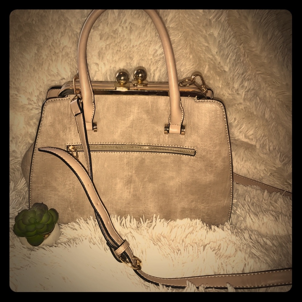 Modern Taupe Purse with gold accents ✨