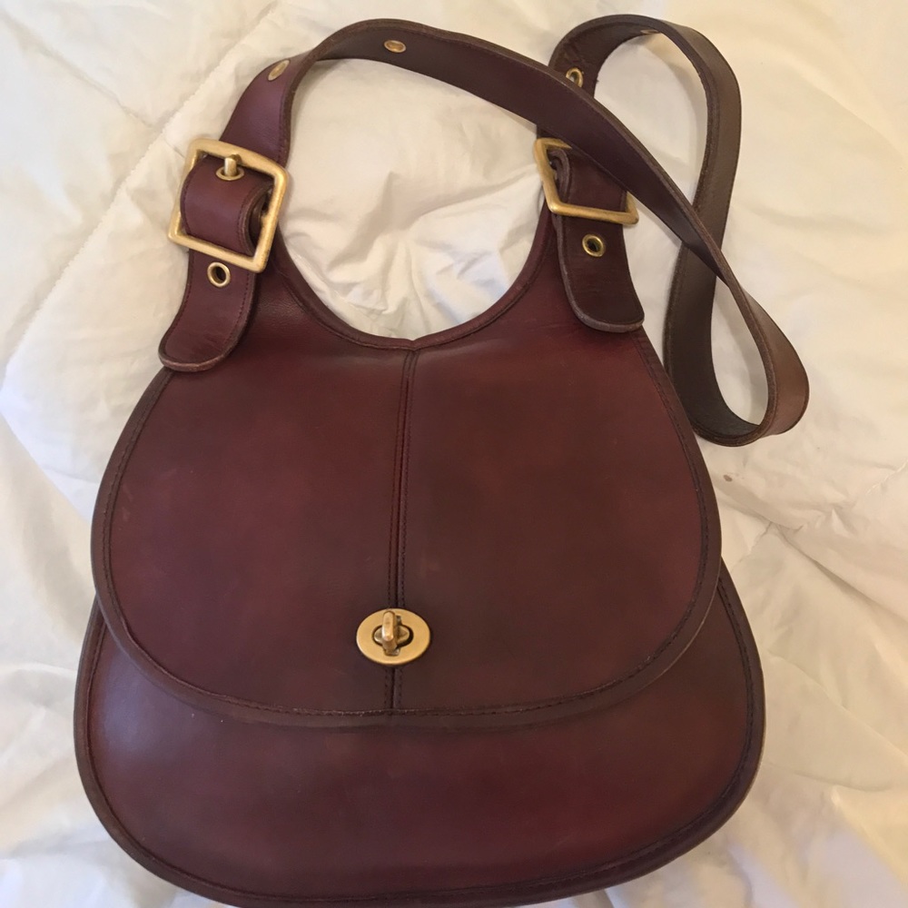 SOLD Coach Vintage Crescent Bag - Picture 2 of 8
