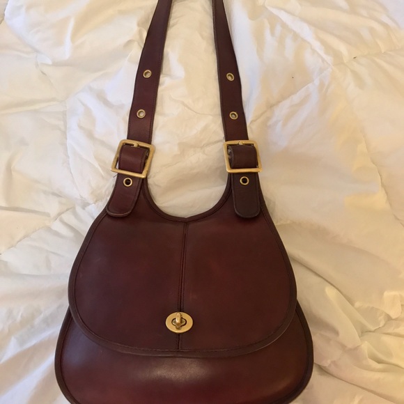 SOLD Coach Vintage Crescent Bag - Picture 3 of 8