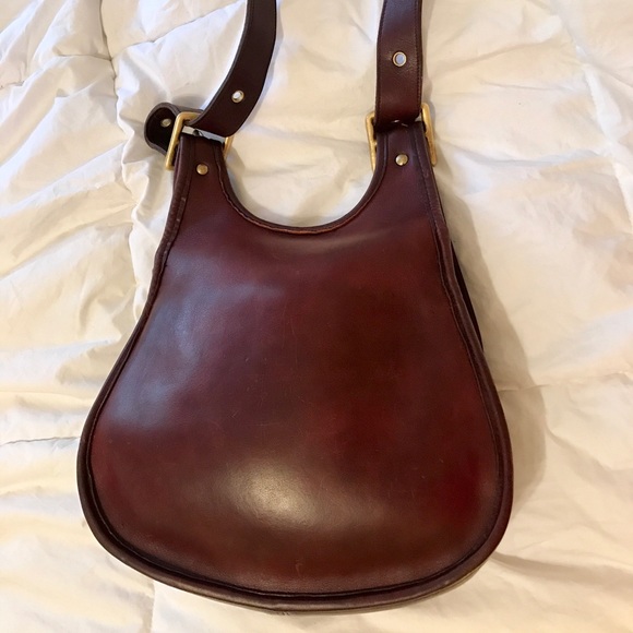 SOLD Coach Vintage Crescent Bag - Picture 7 of 8