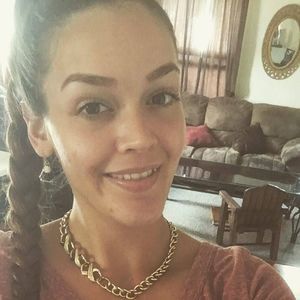 Meet your Posher, Mercides