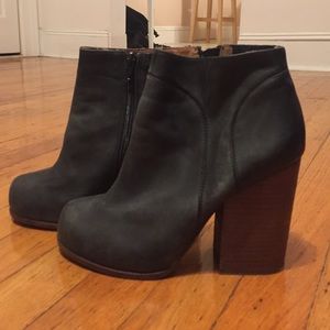 Wooden heel Jeffery Campbell leather bootie