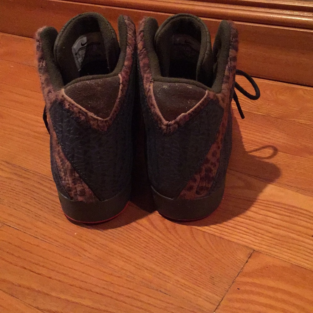Shoes - Picture 4 of 4
