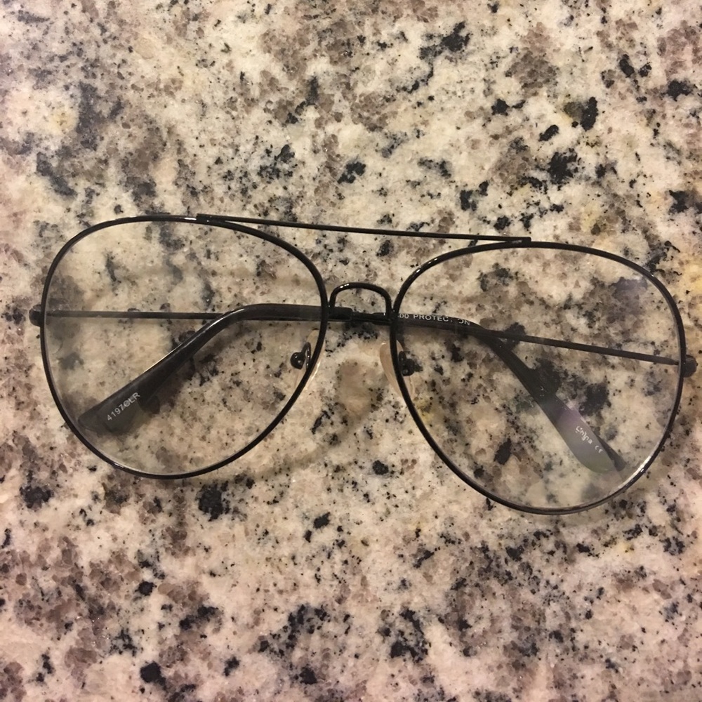 Black frame aviator glasses