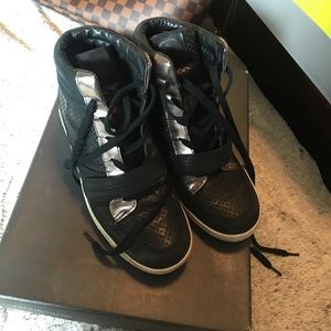 Vince Camuto Frankie's sneakers