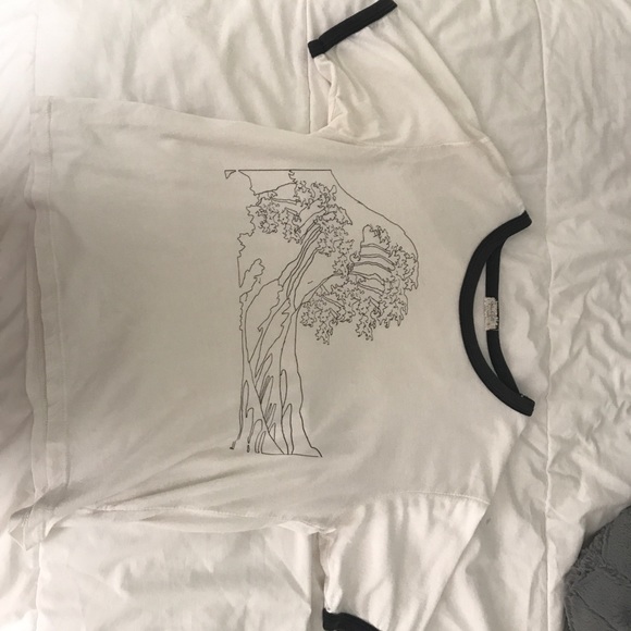 Brandy Melville Tops - brandy melville wave shirt