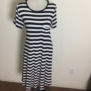 EUC LuLaRoe Carly black and white striped *unicorn