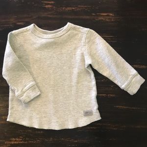 GRAY/WHITE LONG SLEEVED THERMAL