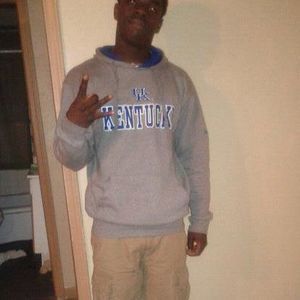 Meet your Posher, Devin