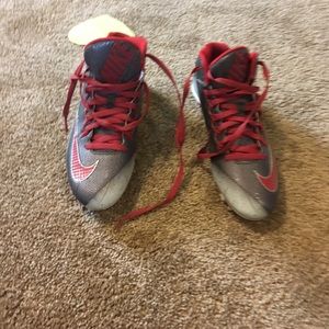 Nike cleated 8/10 condition size 10