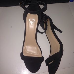 Ankle strap heel