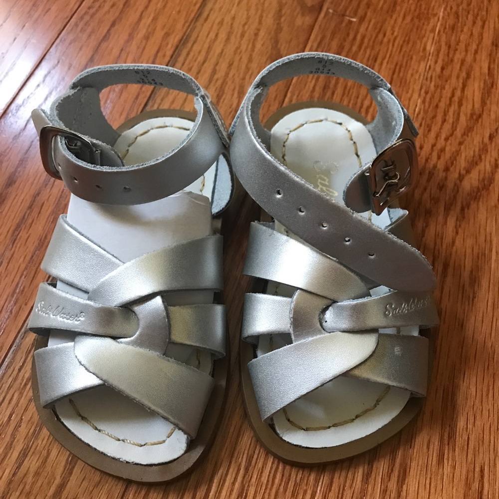 Saltwater Sandels