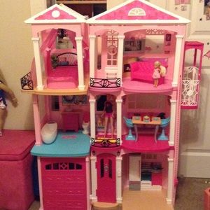 Comes with so much big Barbie dollhouse