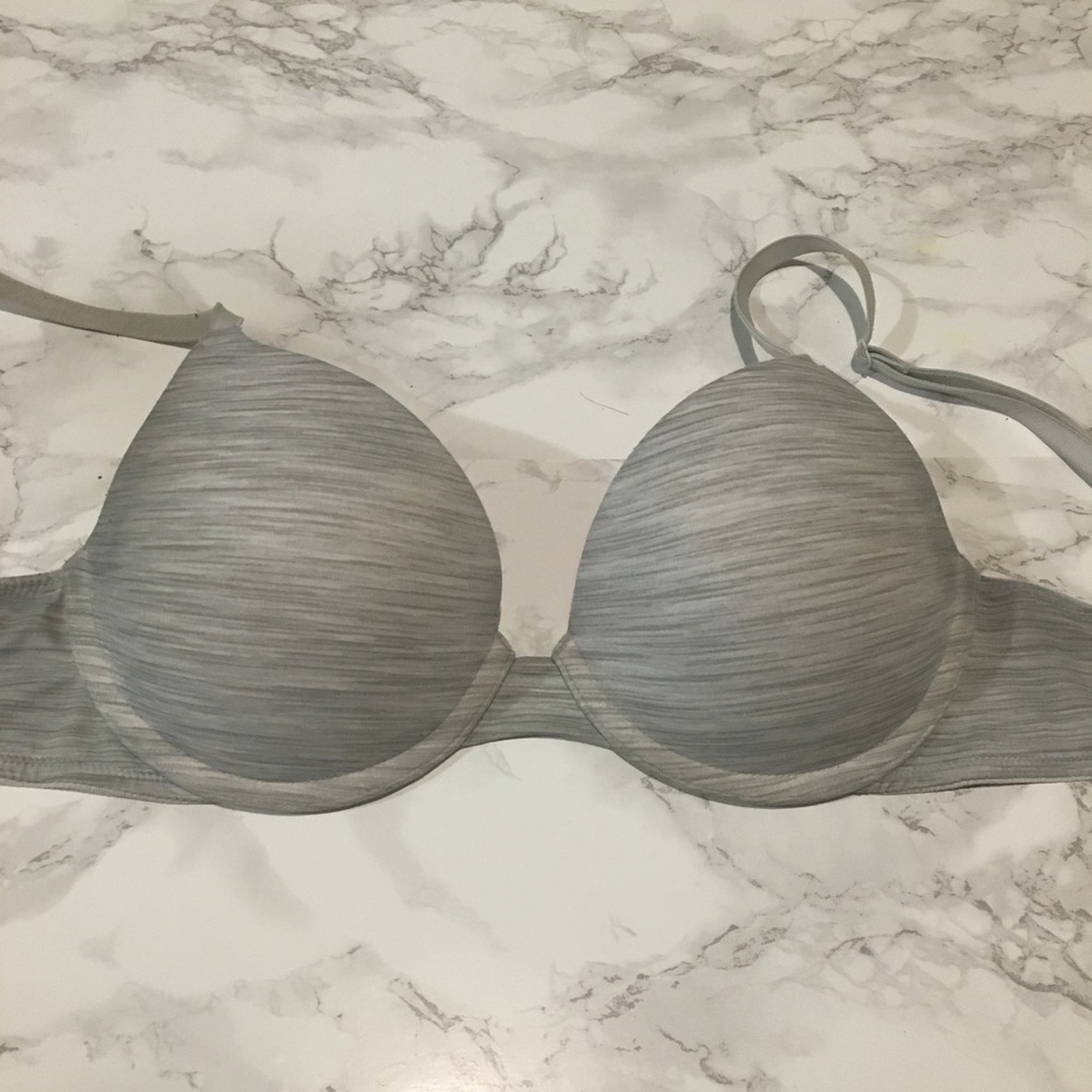 PINK Wear-Everywhere Bra