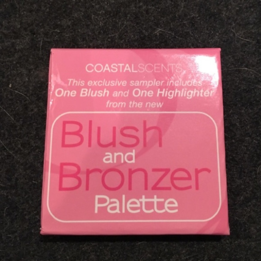 Deluxe sample- blush and bronzer palette