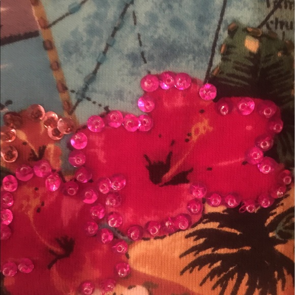 Top - Picture 3 of 4