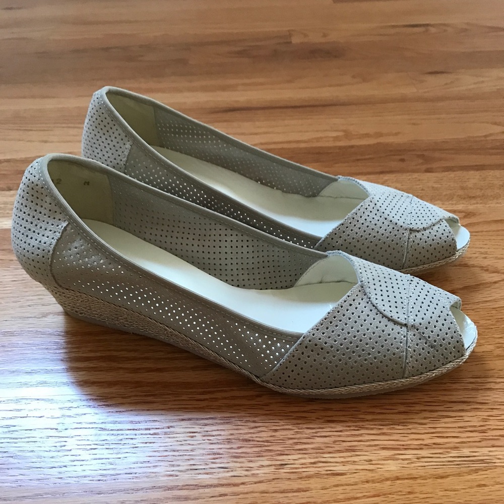 NWOT Sesto Meicci 1706 wedge pumps