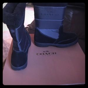 NWT Coach boots