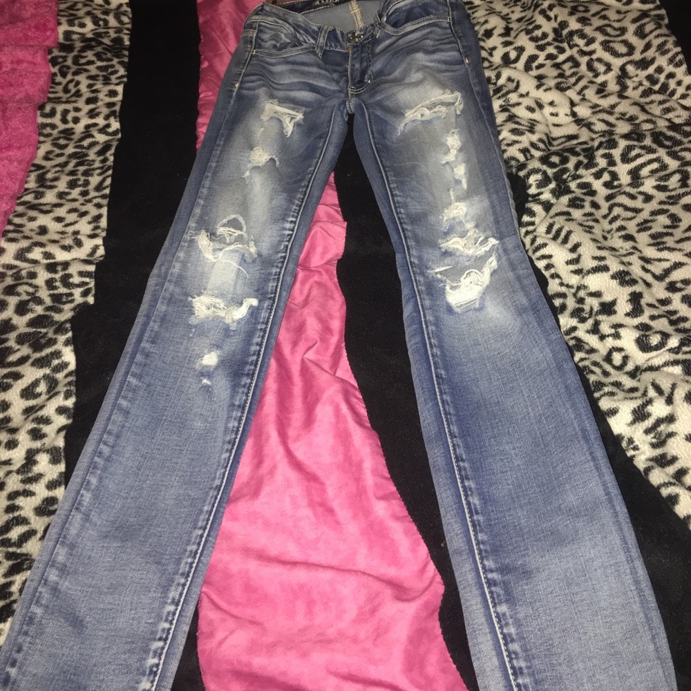 American eagle ripped skinny jeans