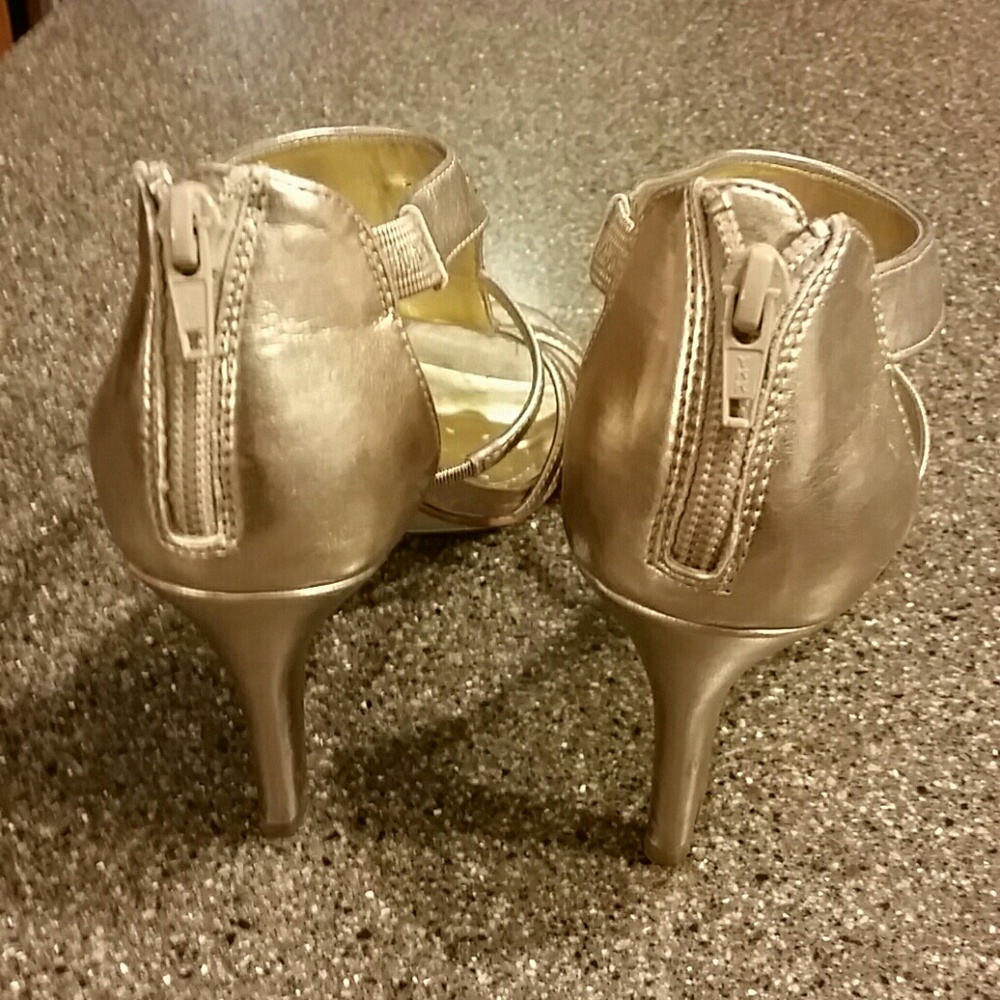 Party heels - Picture 4 of 4