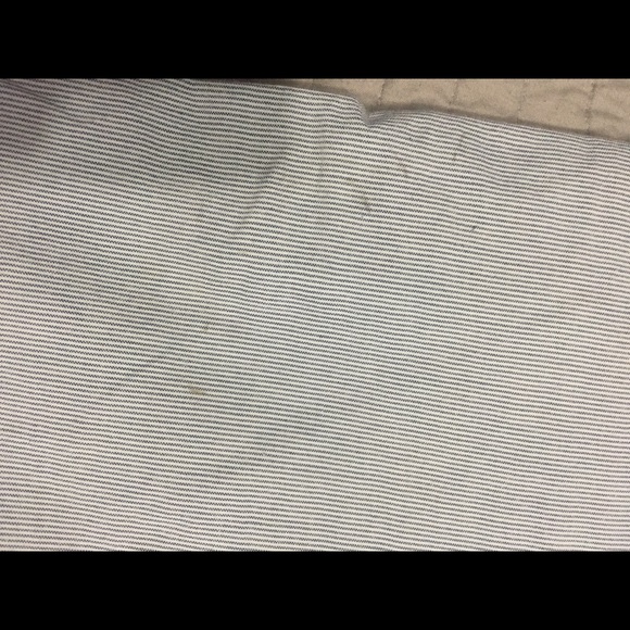 Gap Size 33 Blue Stripe Shorts - Picture 3 of 4