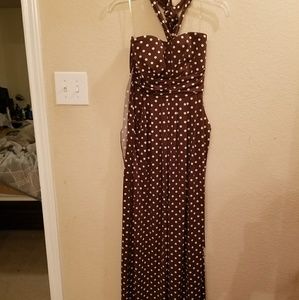 Cute maxi polkadot halter dress with pockets !