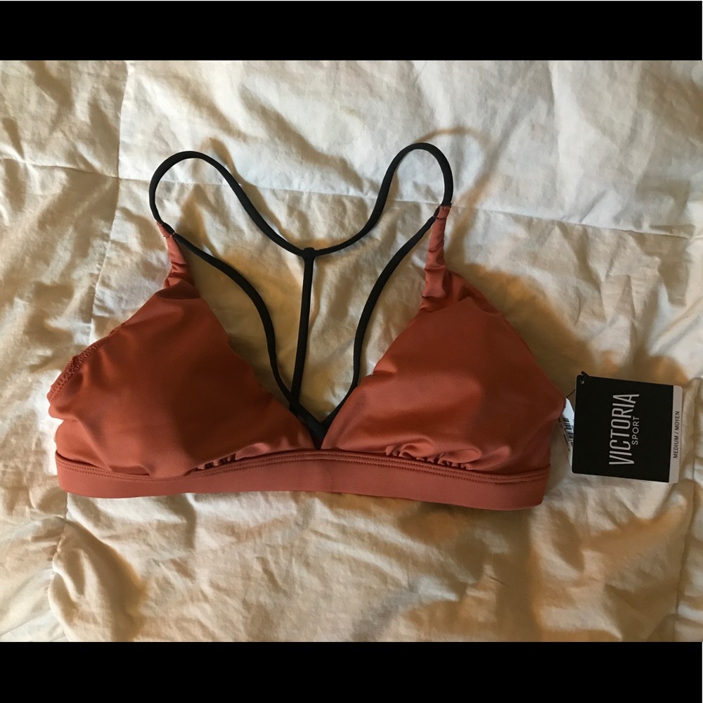 Victoria Sport sports bra